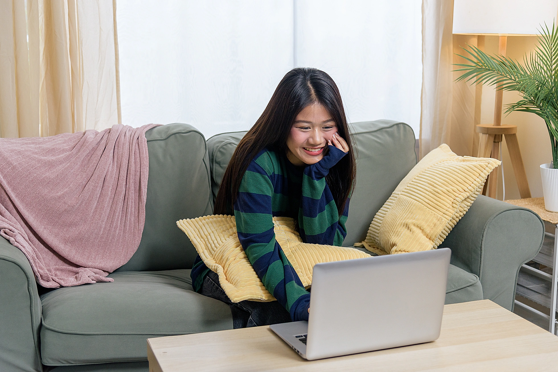 Young adult exploring online therapy vs coaching at Ventoutt: non-clinical mental health support